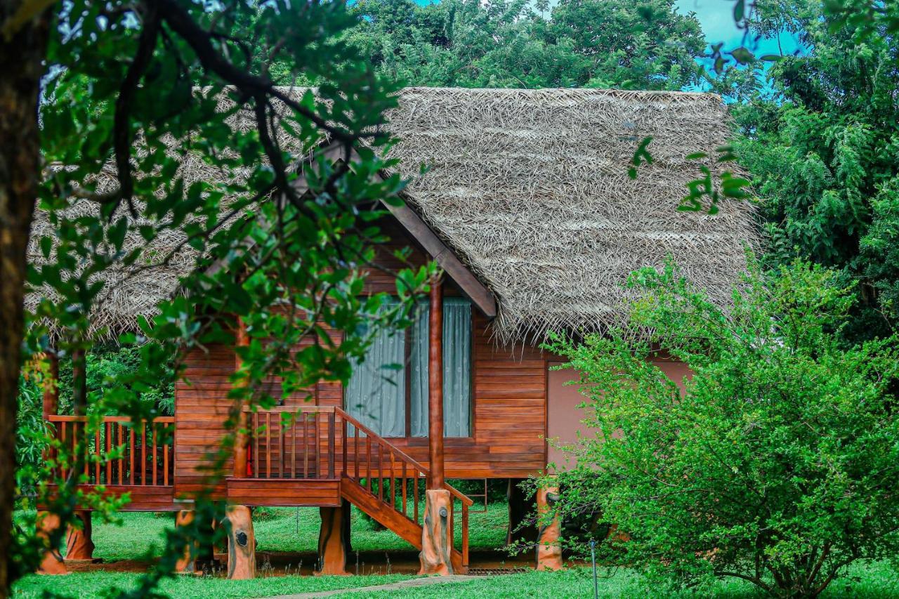 Sigiriya Water Cottage Buitenkant foto